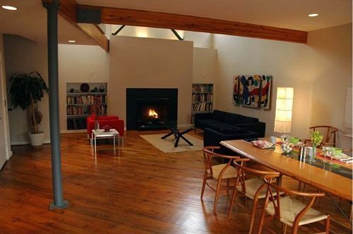 Bed and breakfast Modern Houston