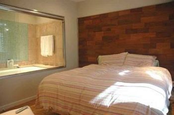 Bed and breakfast Modern 3*